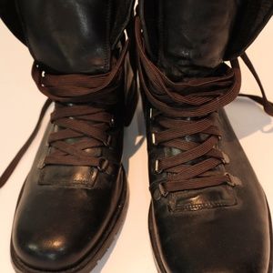 Shoes: Kennieth Cole- Black boots size 8 leather